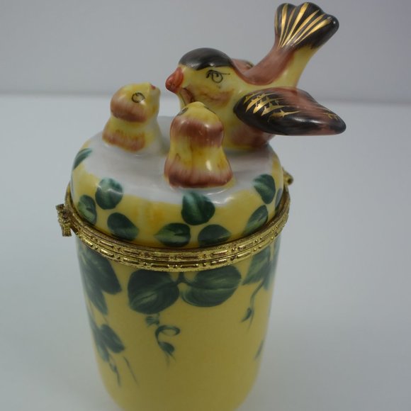2 Bombay Hinged Candle Holders Trinket Boxes Blue Iris & Bird w Babies LIKE NEW! - Picture 4 of 15